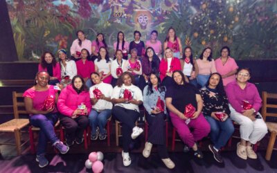 Beija-Flor realizada palestra do Outubro Rosa para profissionais da equipe